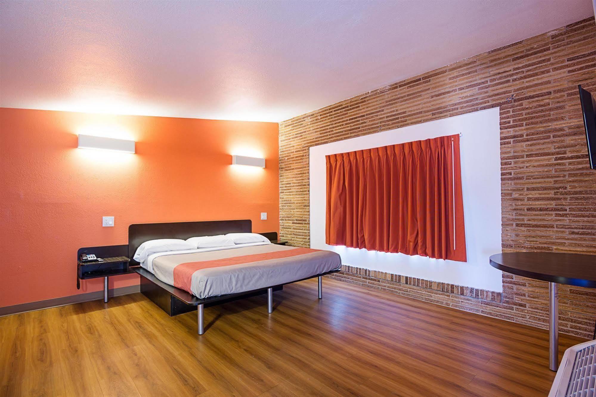 Motel 6 홉스 외부 사진