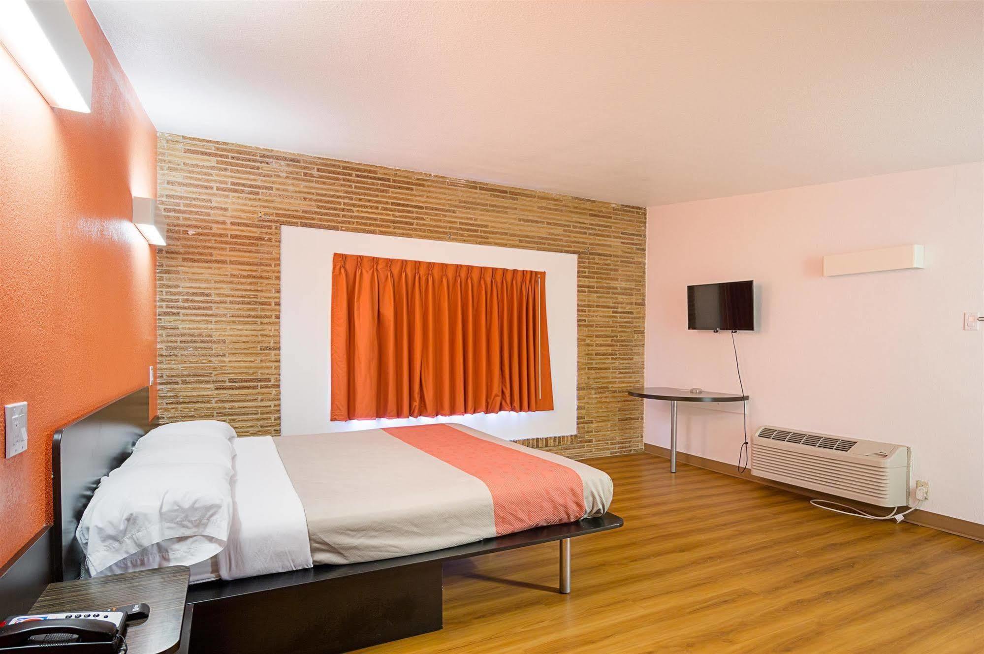 Motel 6 홉스 외부 사진